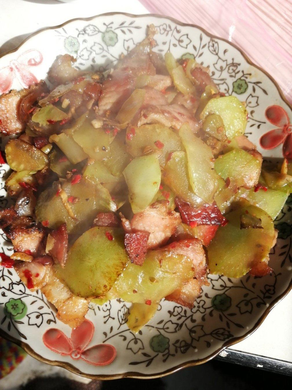 莴笋炒腊肉
