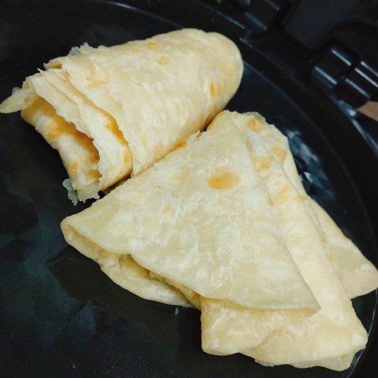 家常小油饼 柔软多层 凉了也不硬 附细节视频详解