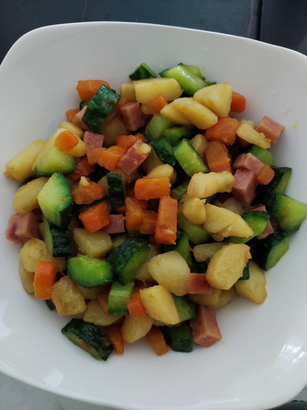炒土豆胡萝卜丁