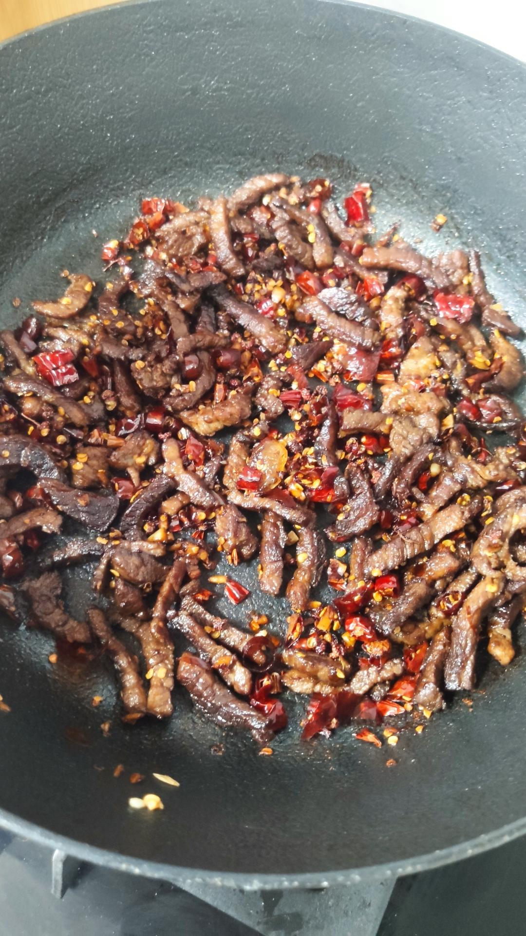 冷吃牛肉（麻辣牛肉）