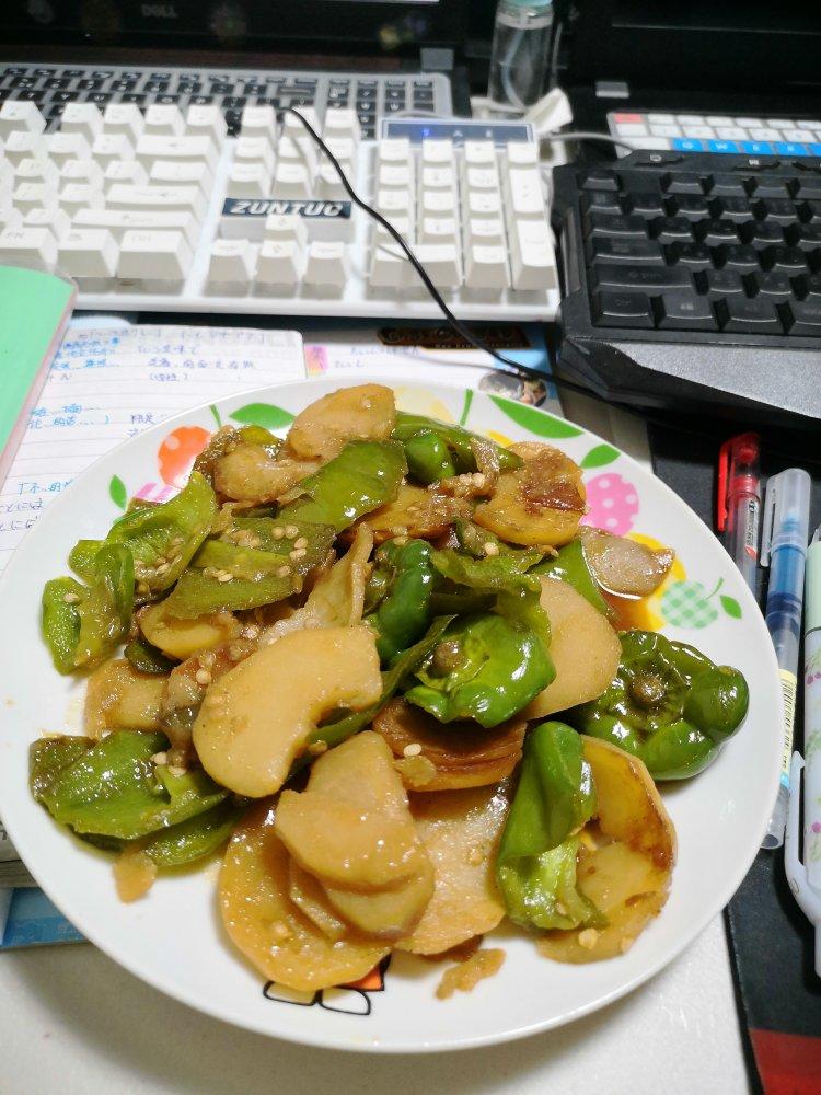 青椒土豆，素菜也可以香香的