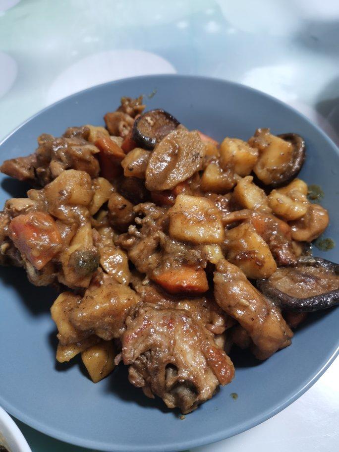 土豆炖鸡块