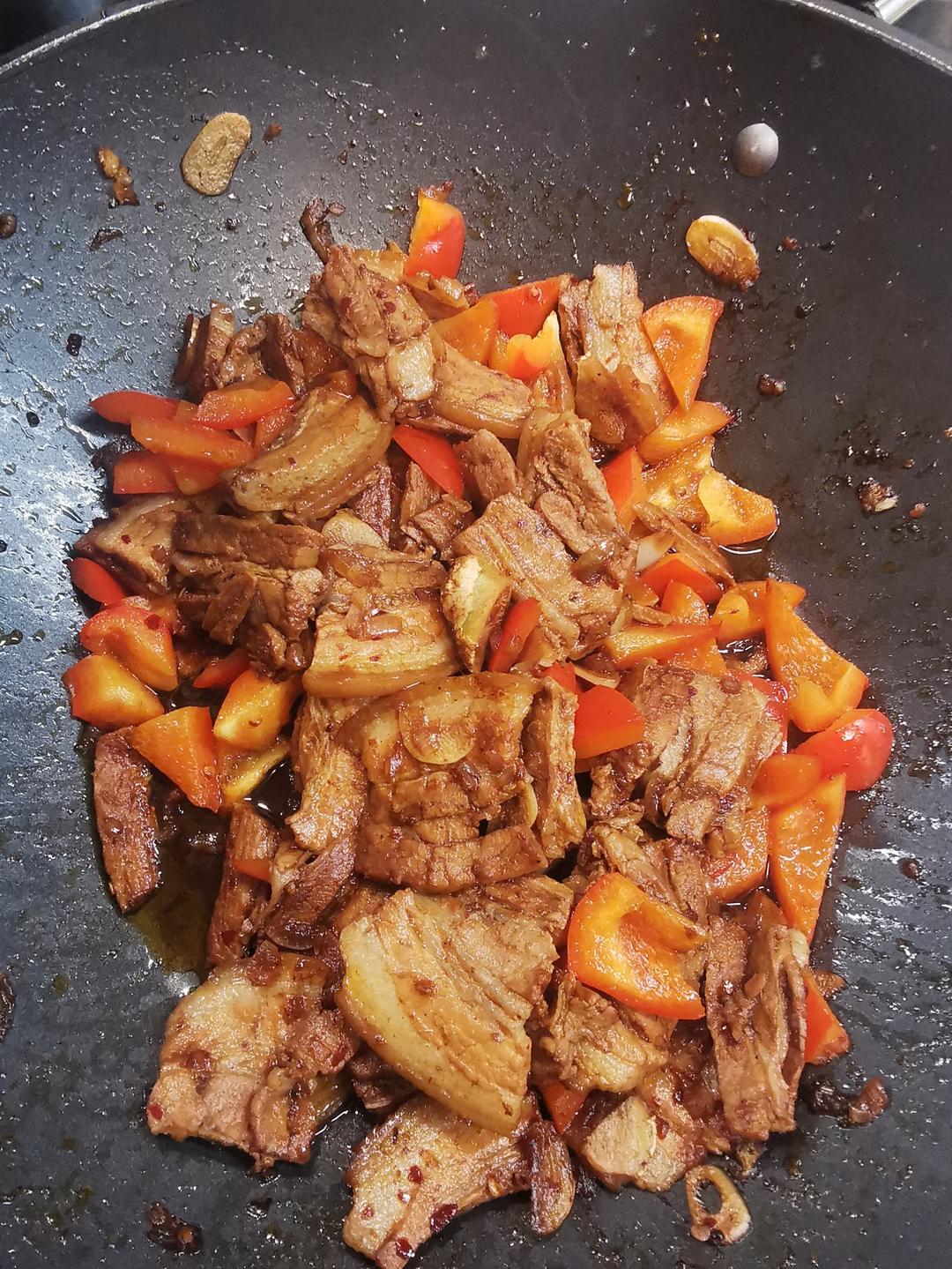 厨师长教你：“回锅肉”的正宗做法，先收藏