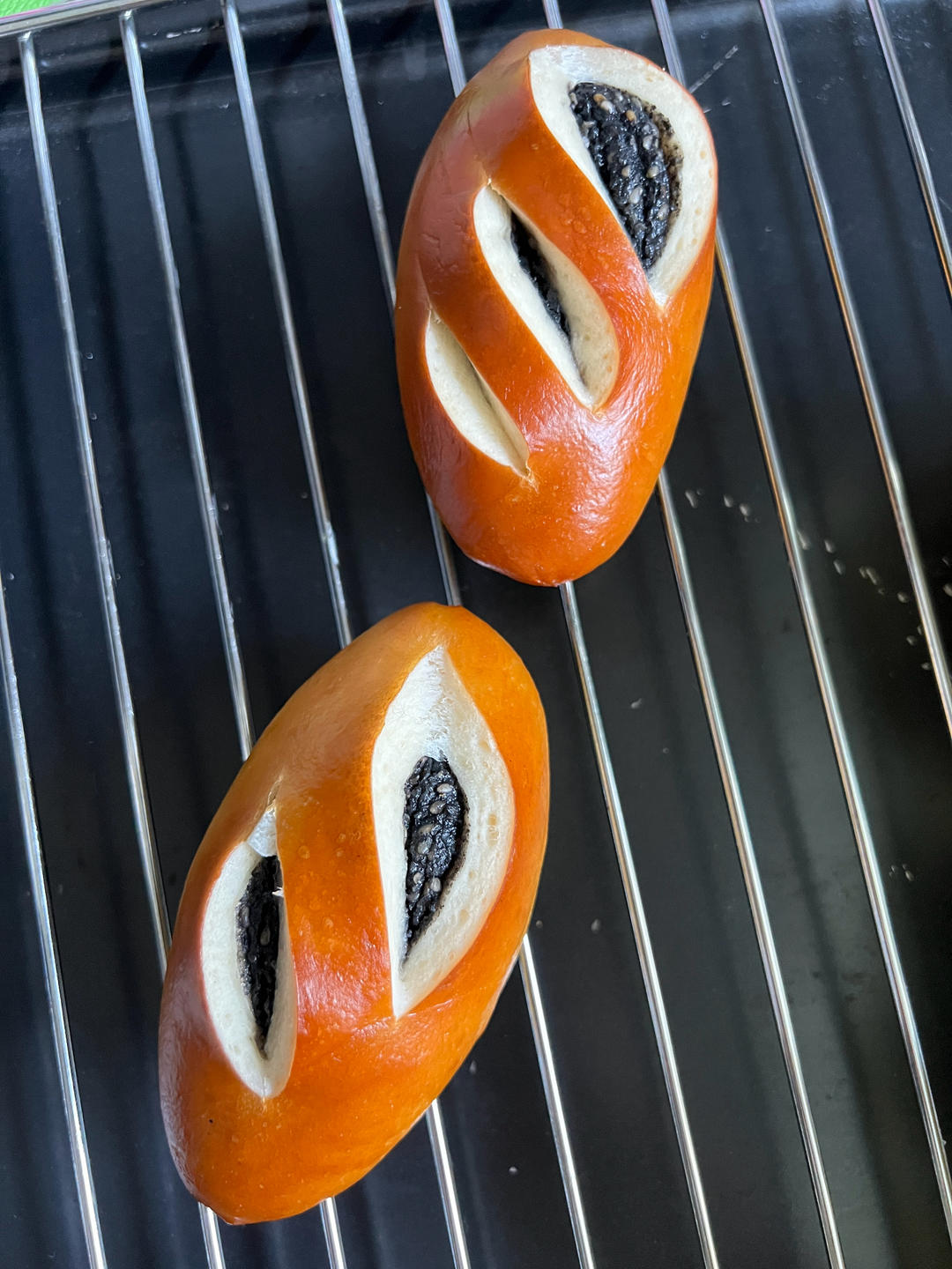 【配方分享】边过马路边“过早” 黑芝麻碱水包