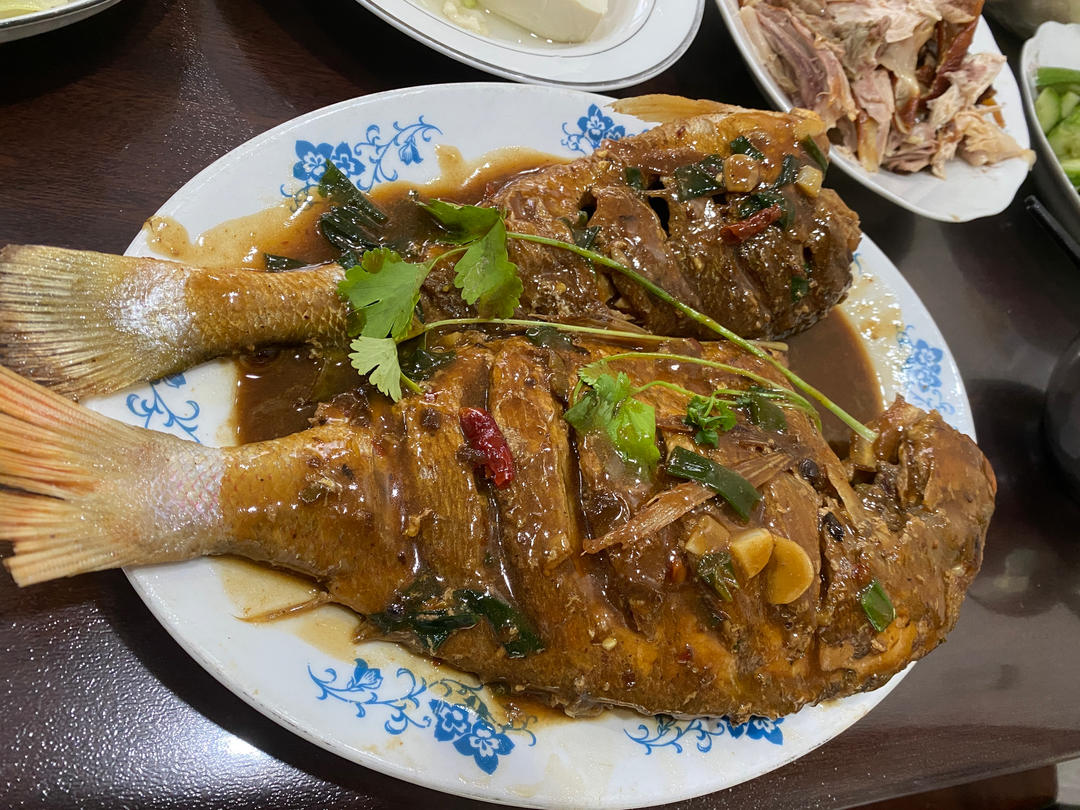 红烧黄鱼—鱼皮不破的小窍门