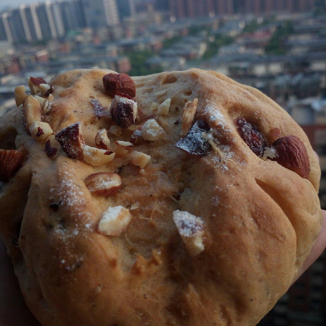 蔓越莓全麦软欧包