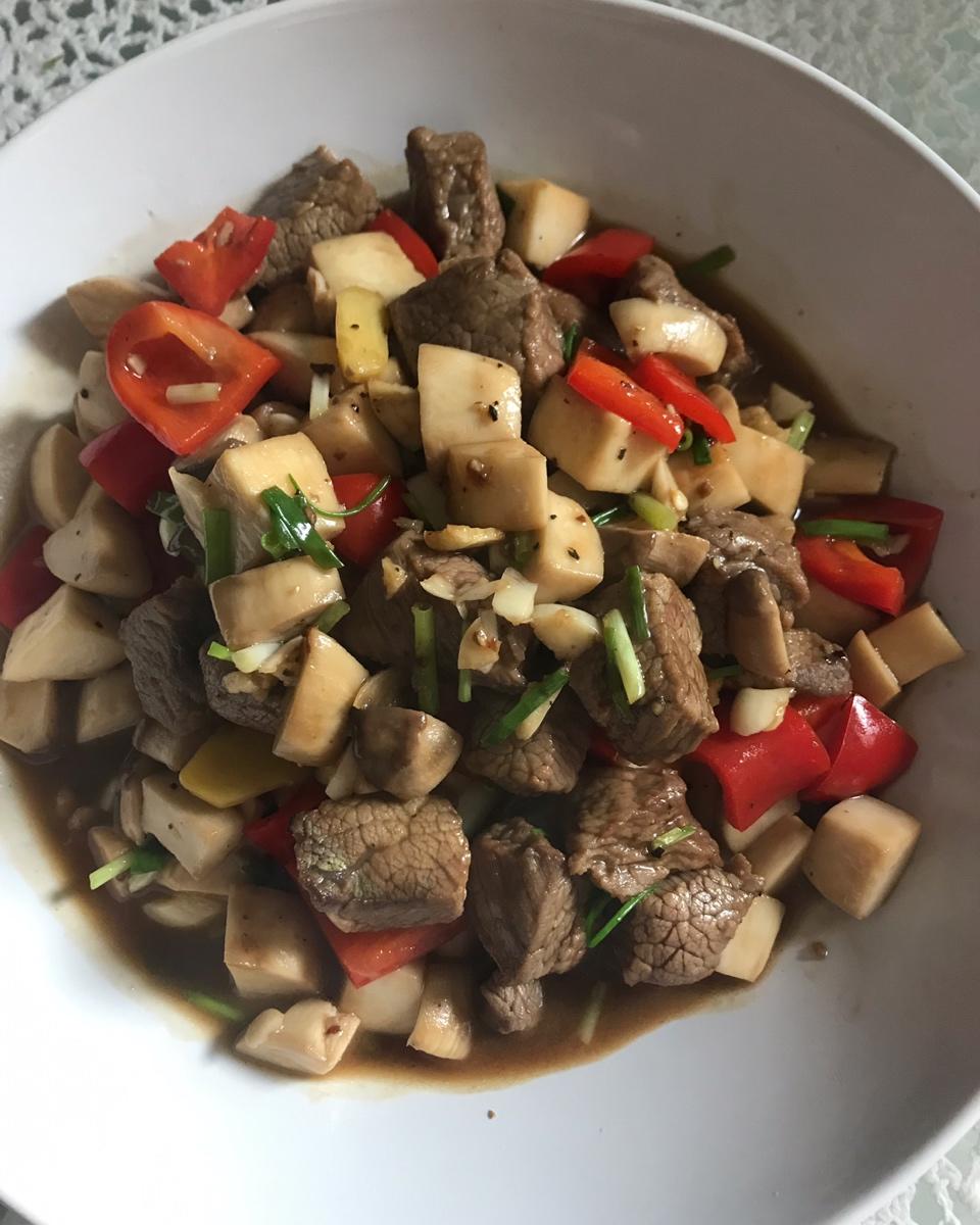 杏鲍菇炒牛肉粒