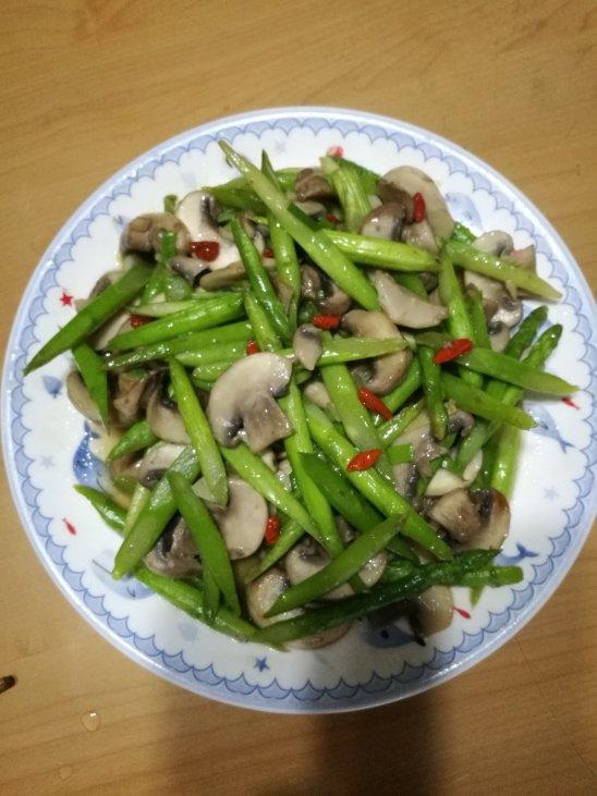 香菇油菜🥬