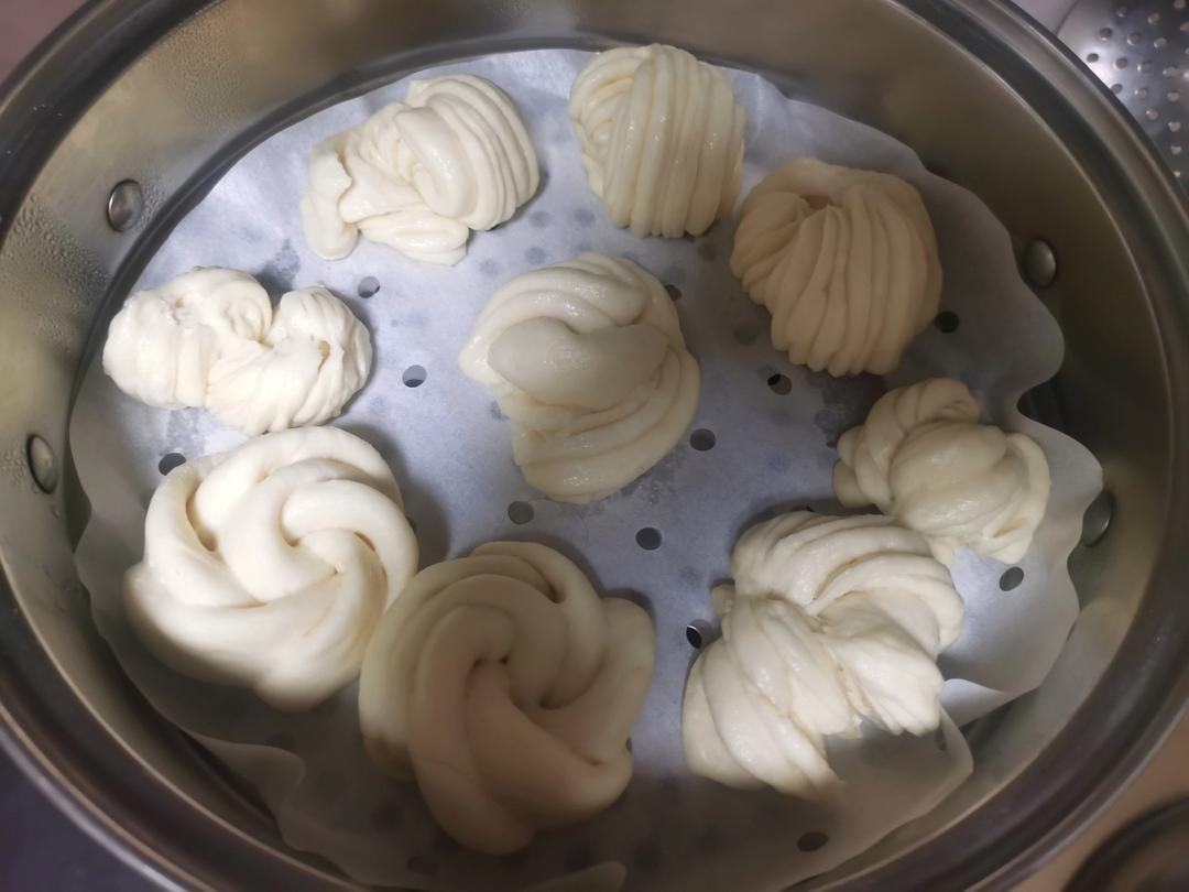 葱油花卷，一根筷子卷出漂亮的造型