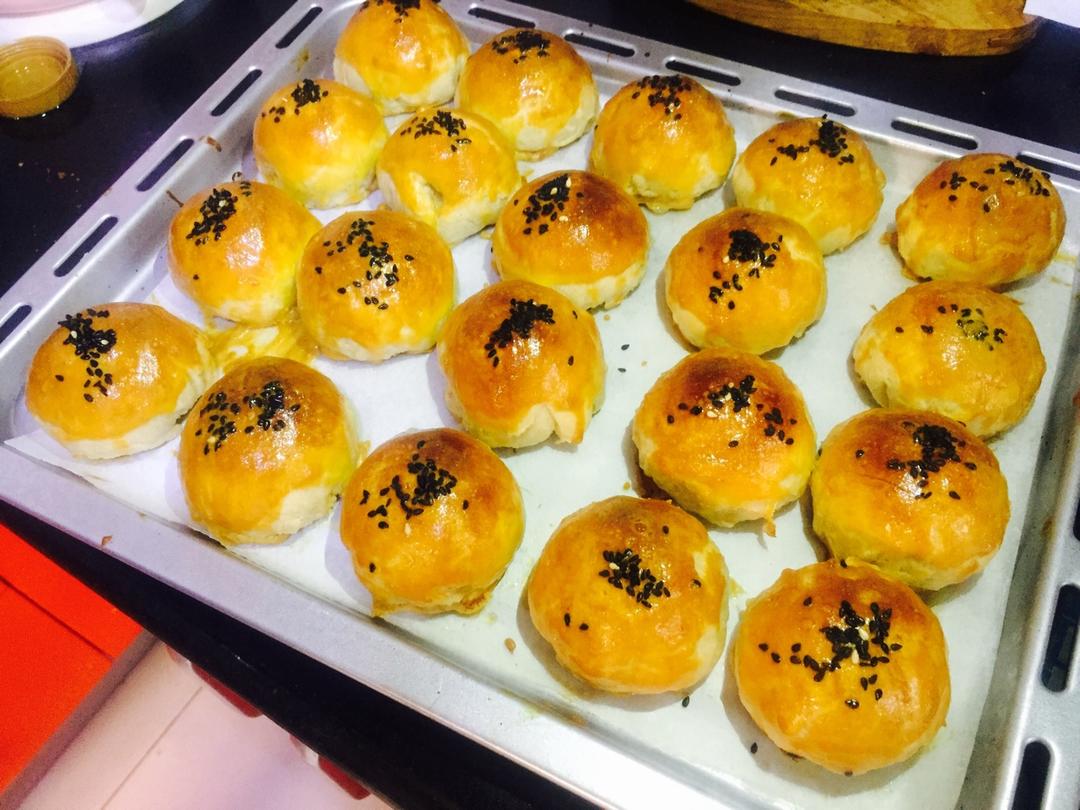 泳式鲜肉榨菜月饼