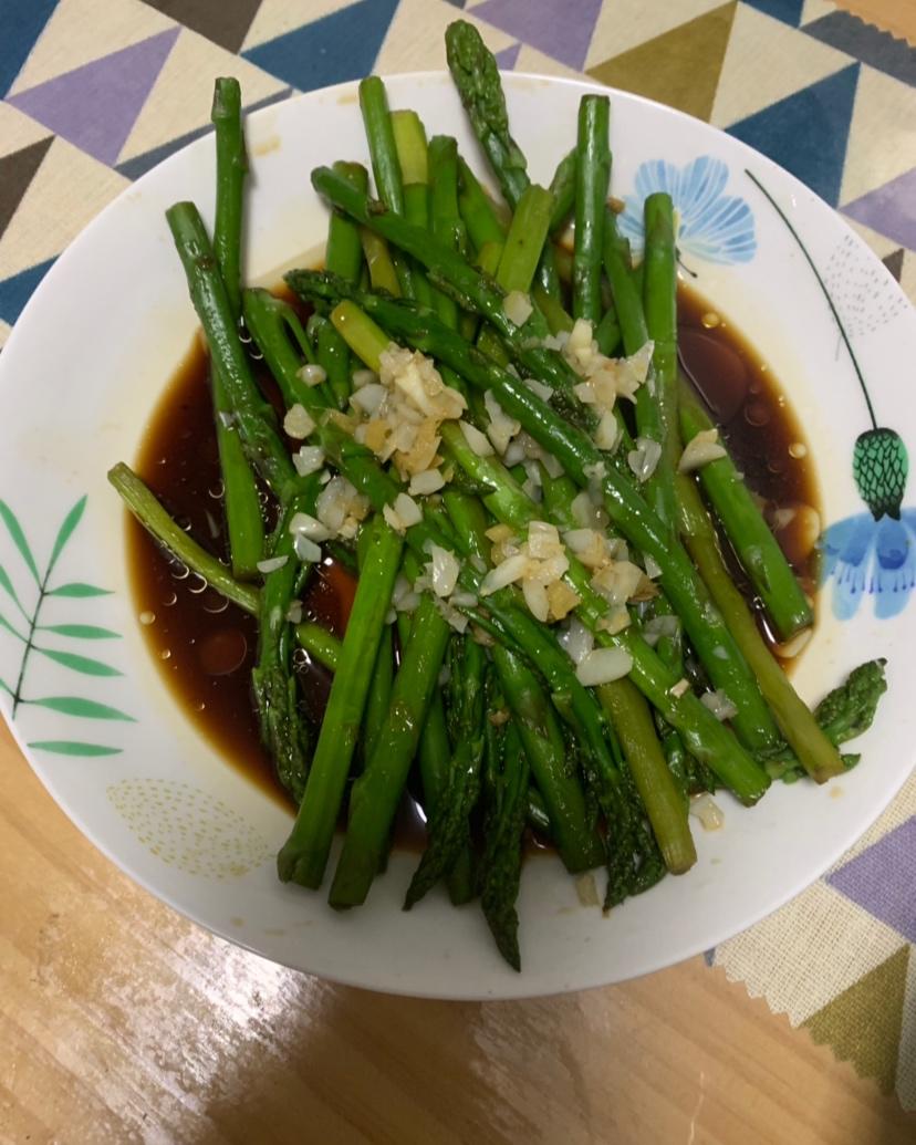 鲜味油淋芦笋
