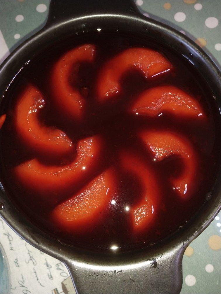 滋补清润，绛染玉红，给“梨”一点颜色~红酒雪梨 • 圆满素食