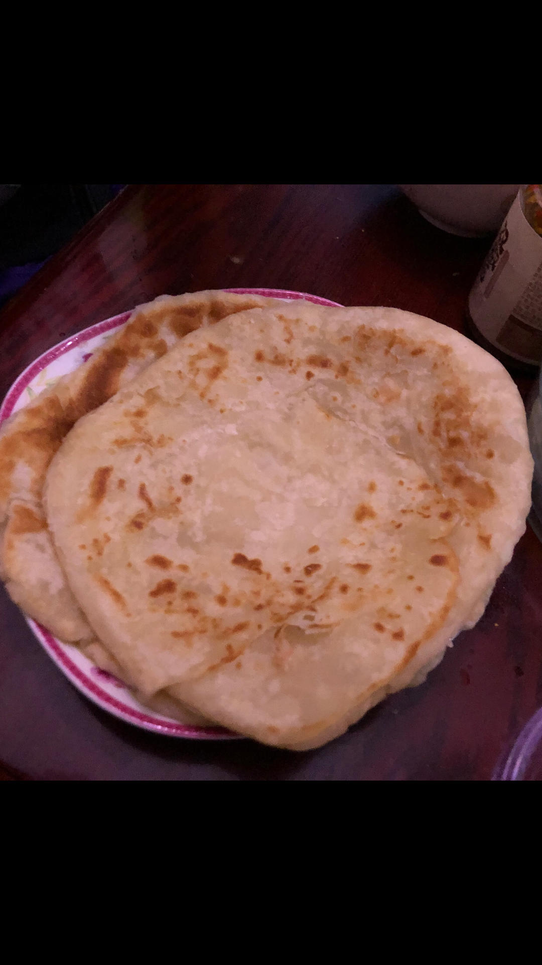 烙饼不硬的小窍门 掌握了你也能看出柔软多层凉了不硬的小油饼