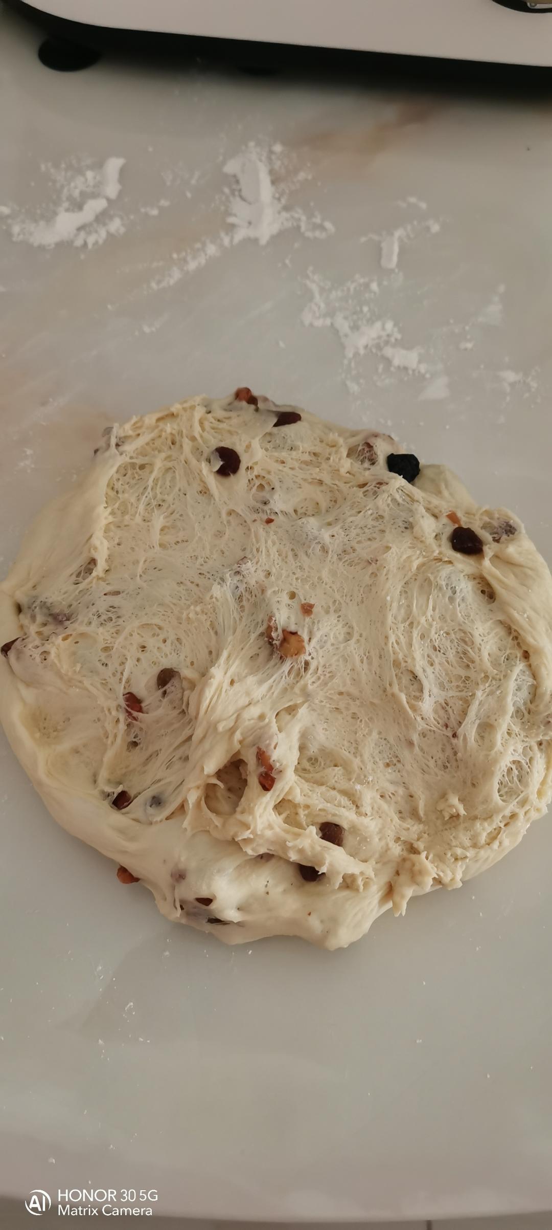 奶香松软的葡萄干面包｜有手就会