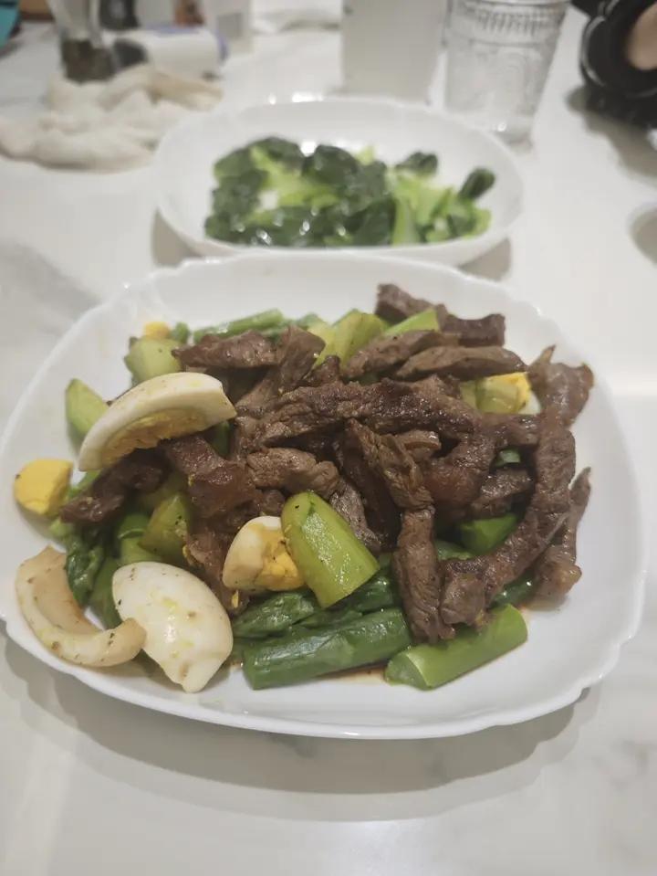 减脂餐|低卡饱腹牛排时蔬沙拉🥗好吃哭了