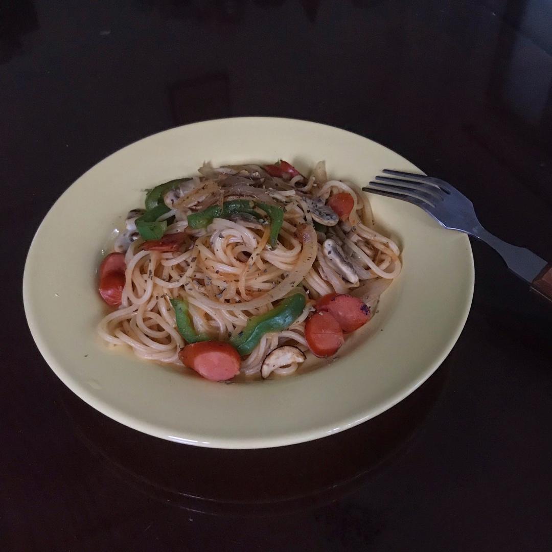【深夜食堂】铁板那不勒斯风意大利面（拿波里意面）