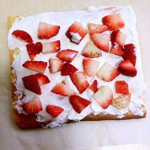 草莓奶油千（三）层蛋糕的做法 步骤6