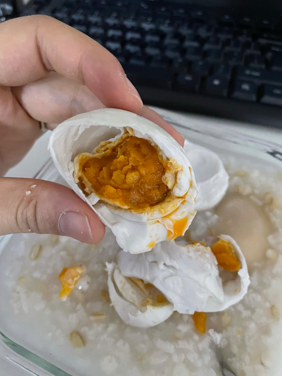 自制流油的咸鸭蛋