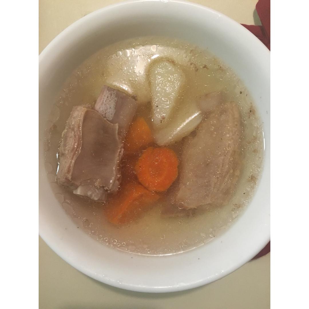土豆排骨汤