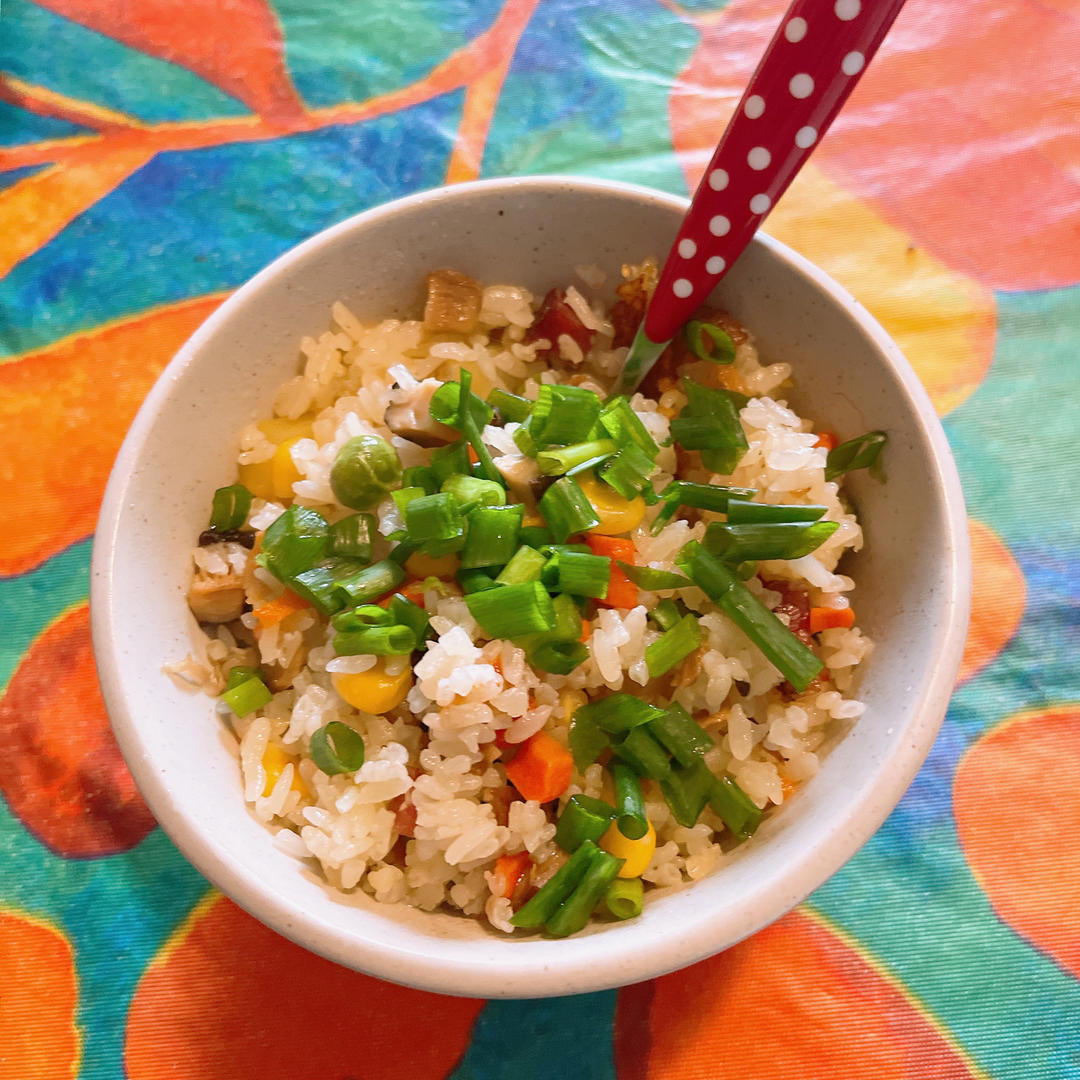 春意盎然的【春笋腊味焖饭】