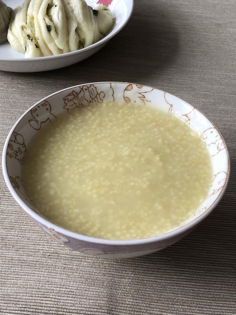 仙贝小司芙做的有米油的小米红枣粥分量详细介绍