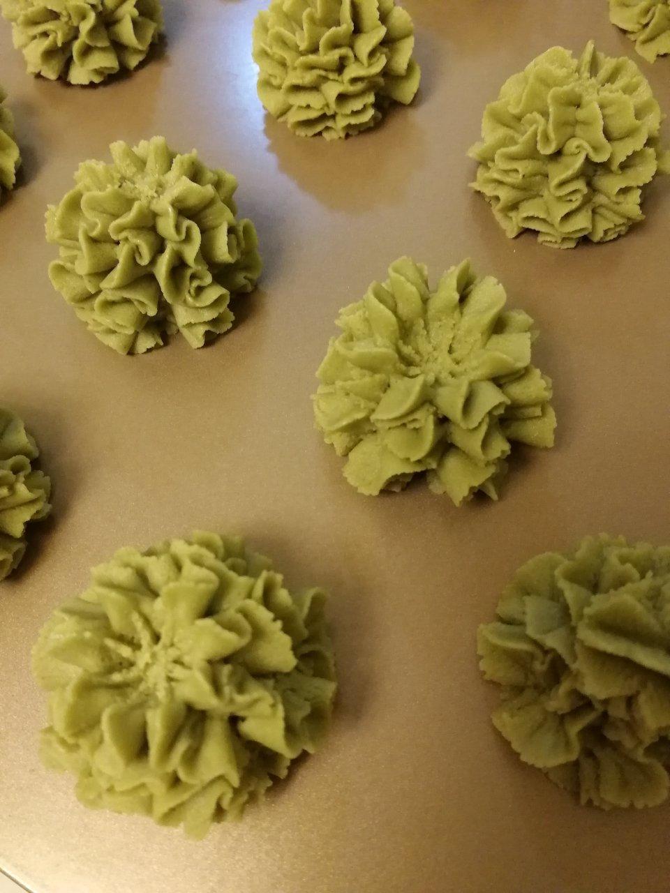 被业界猜了很久的网红牛油小花曲奇配方，酥的掉渣