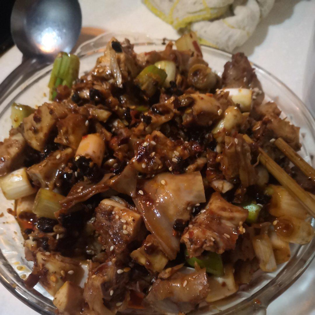 麻辣凉拌兔丁