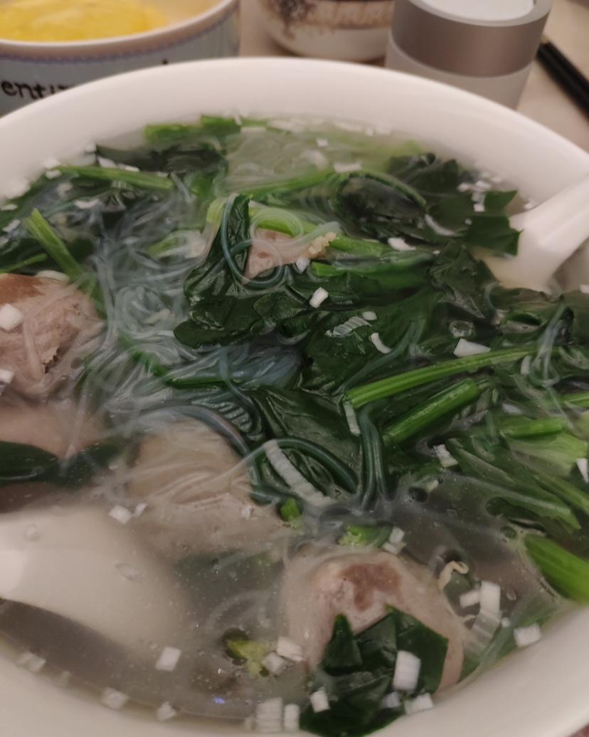 菠菜牛肉丸子汤