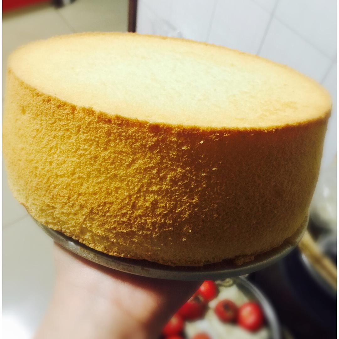 轻盈Q弹的戚风蛋糕（中空模）