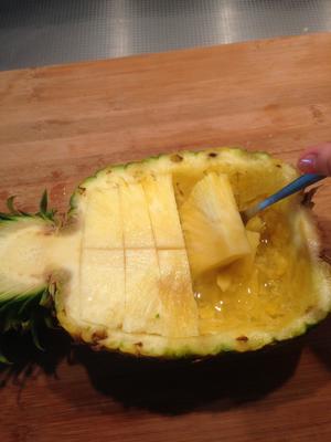 龙利鱼菠萝炒饭的做法 步骤4