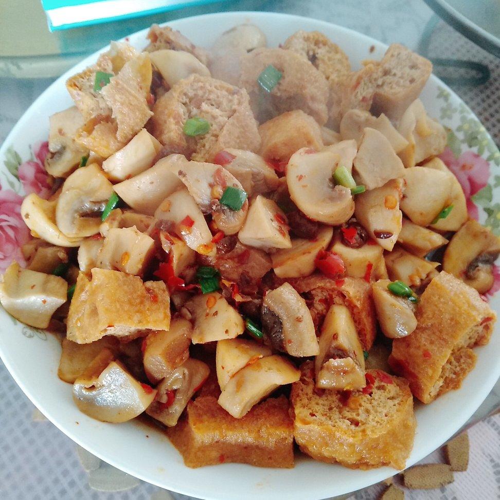 口蘑烧炸豆腐