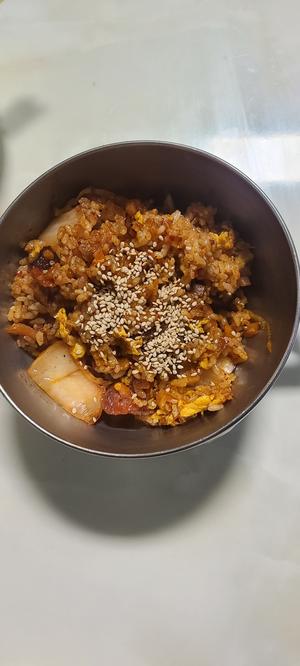 韩式泡菜炒饭的做法 步骤3