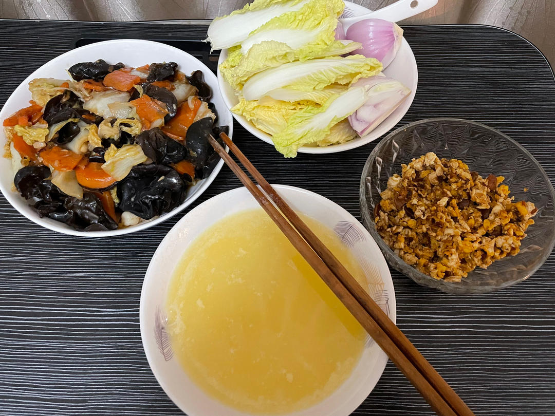 白菜木耳胡萝卜养生小炒