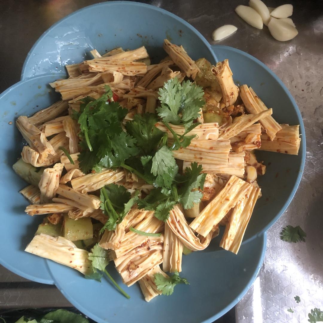 ㊙️五分钟学会巨好吃的酸辣开胃凉拌黄瓜腐竹