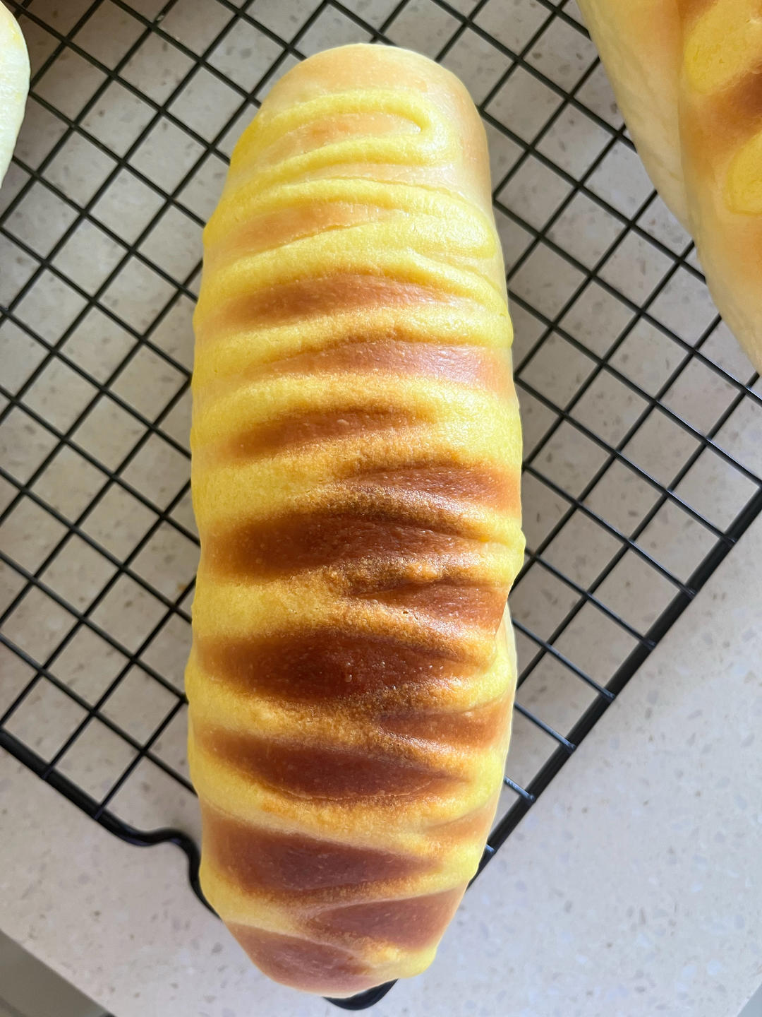 视频🐛经典｜毛毛虫面包｜美味松软｜奶味浓郁｜一口一个满足