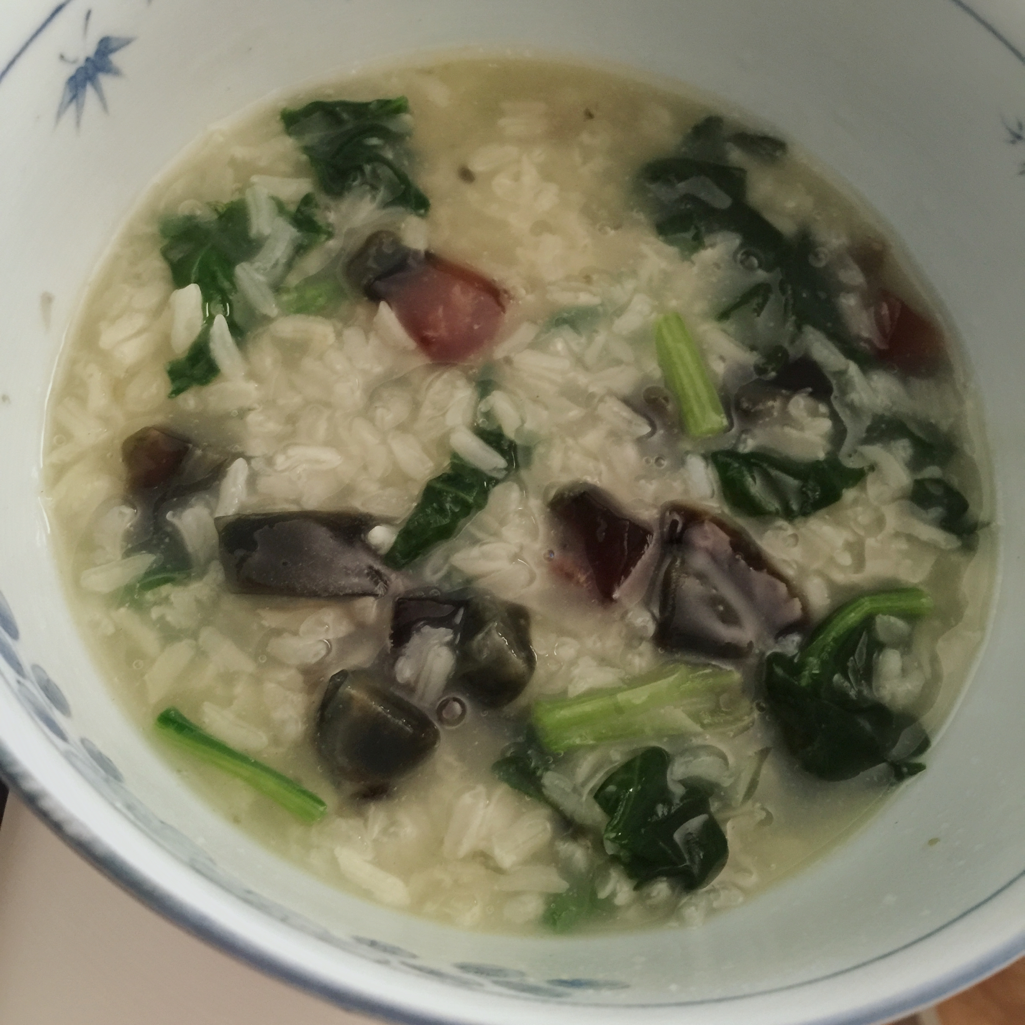 皮蛋蔬菜粥