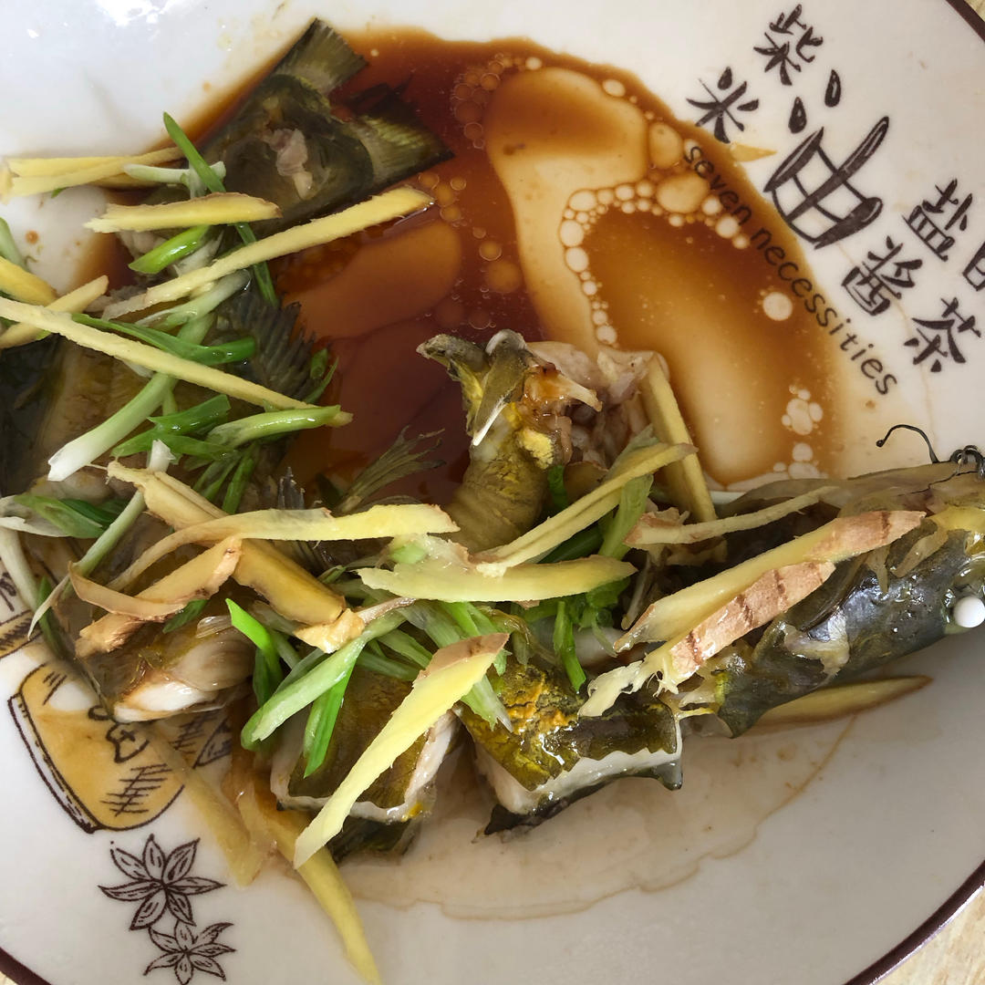 清蒸黄骨鱼