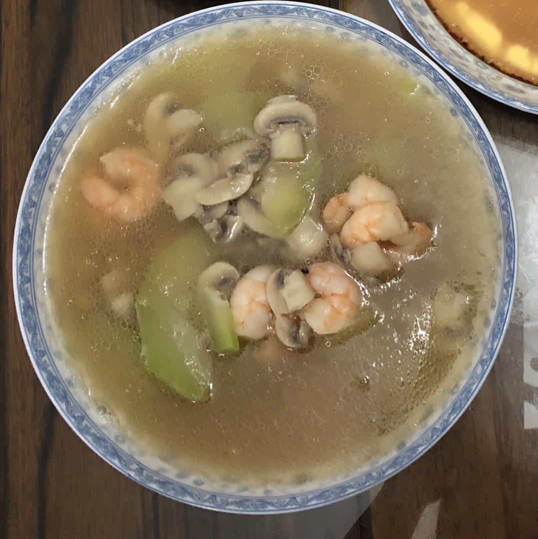 减肥餐，好喝不胖，鲜到眉毛掉的冬瓜蘑菇汤！