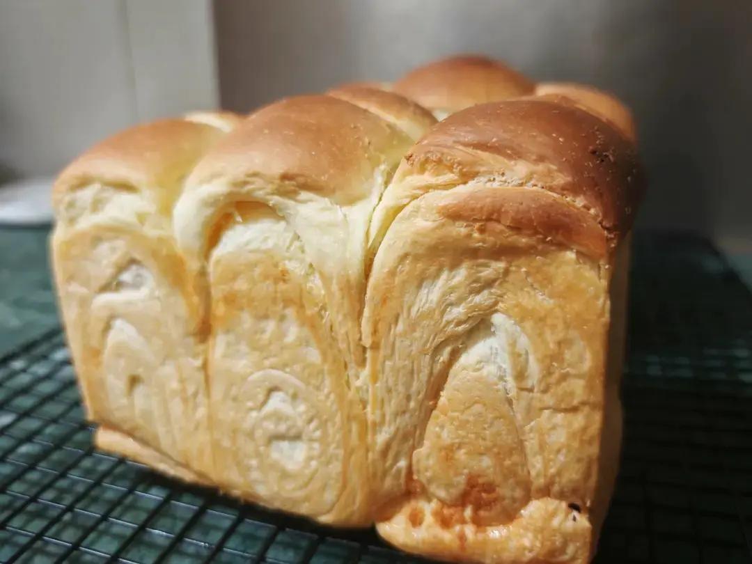 顶级黄金椰蓉吐司