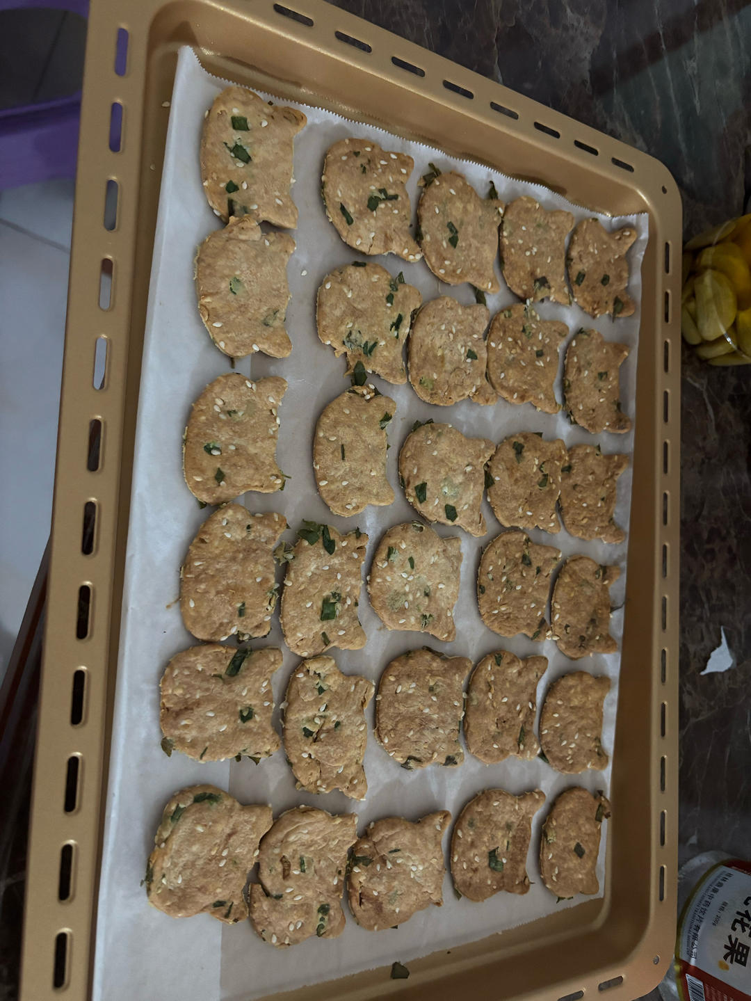 无糖低油‼️搅一搅就能做的香葱苏打饼