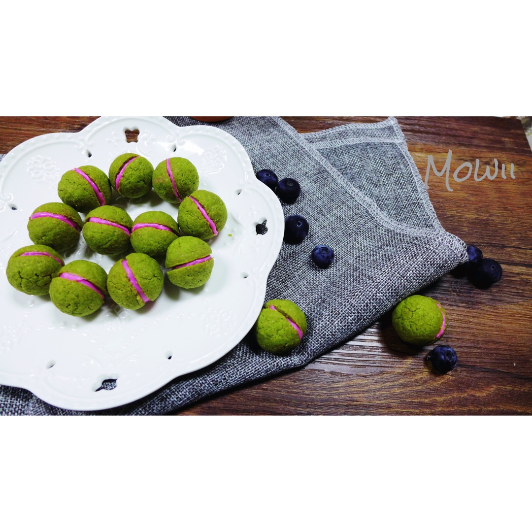 贵妇人之吻-抹茶白巧克力夹心球球饼干