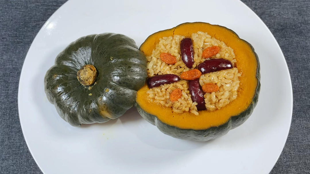 秋天要多吃这道南瓜糯米饭，香甜软糯，做法简单，大人孩子抢着吃