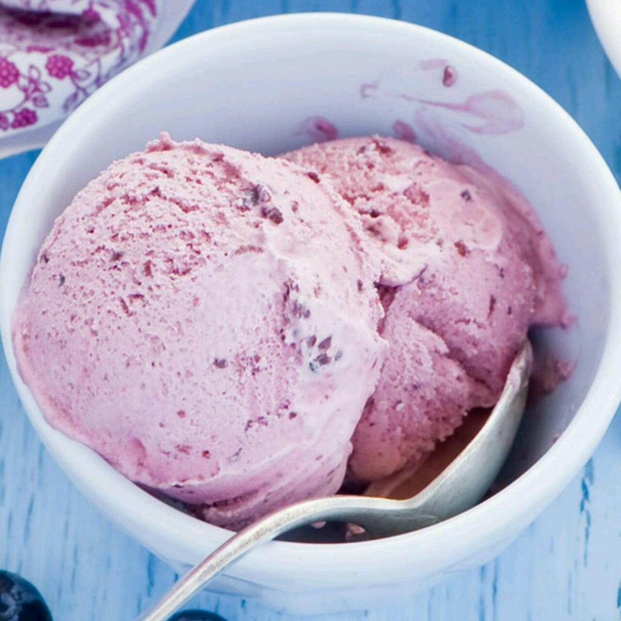 蓝莓乳酪冰淇淋