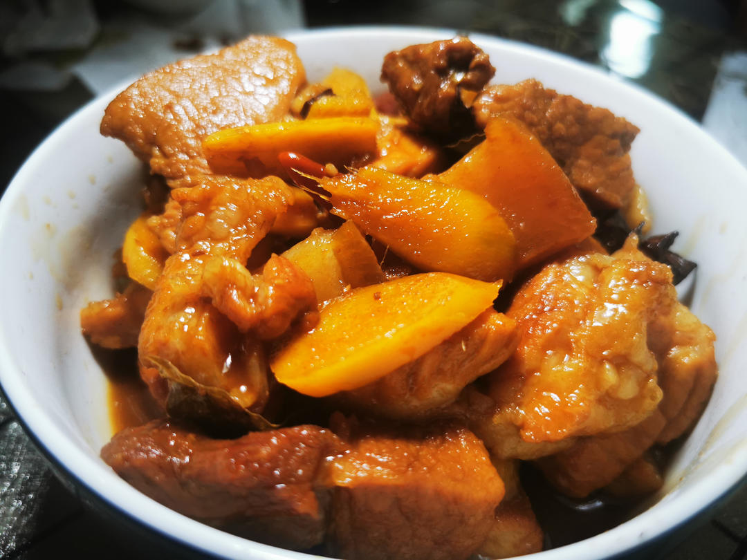 不焯水不放油的家常红烧肉