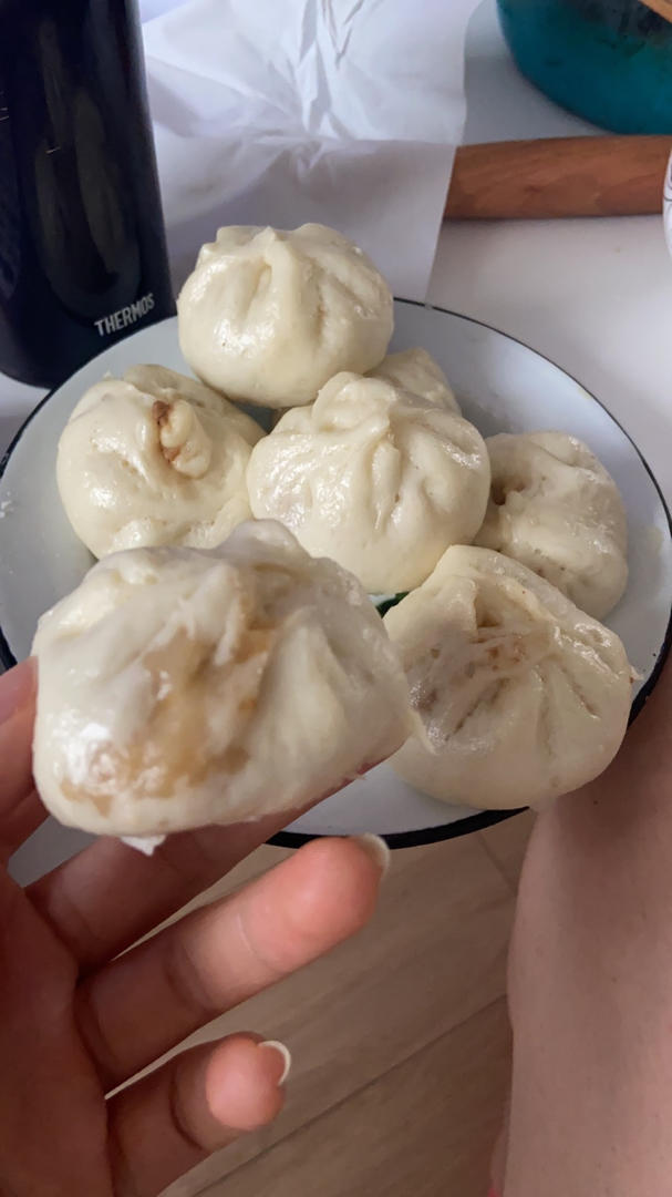 给姐妹写的杭州小笼包详细食谱（含包包子手法视频）