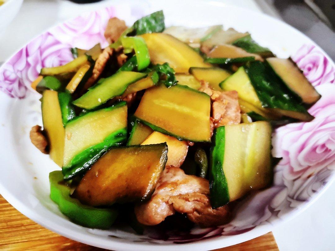 黄瓜炒肉