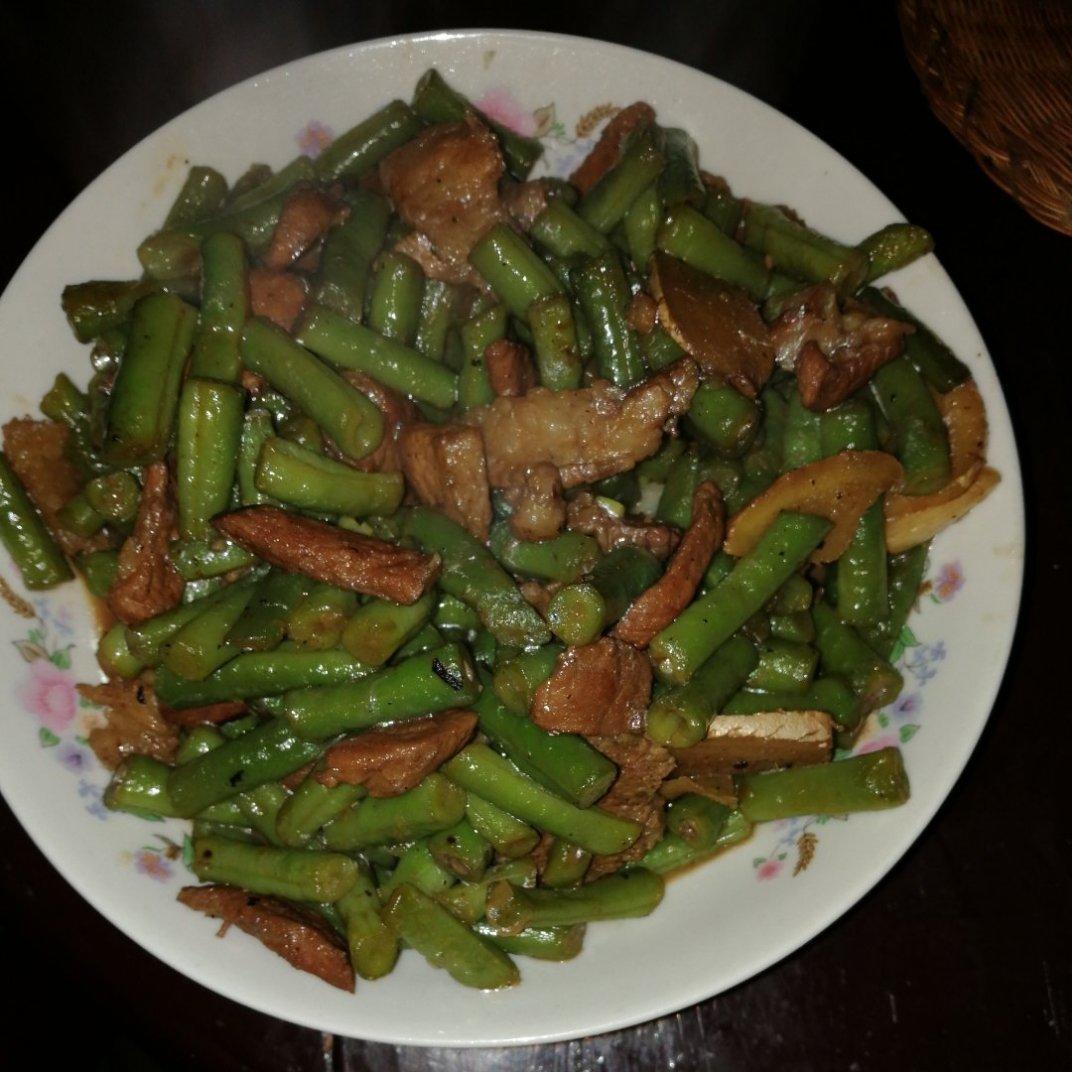 东北豆角炖肉