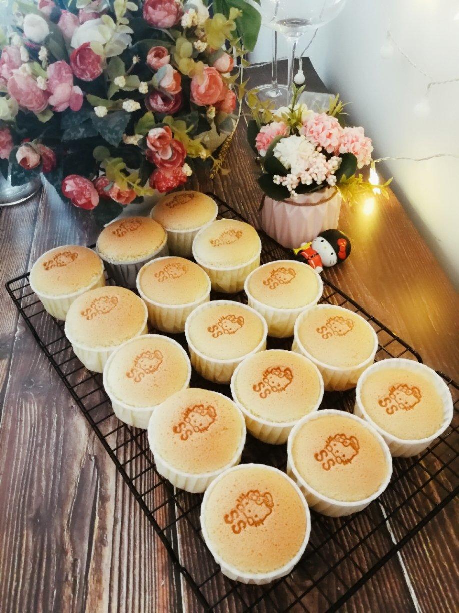 不塌不皱的光滑圆润版纸杯戚风（内含减糖版宝宝可吃）