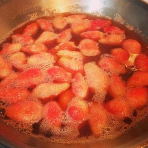 冰镇煮草莓（超级简单）的做法 步骤1