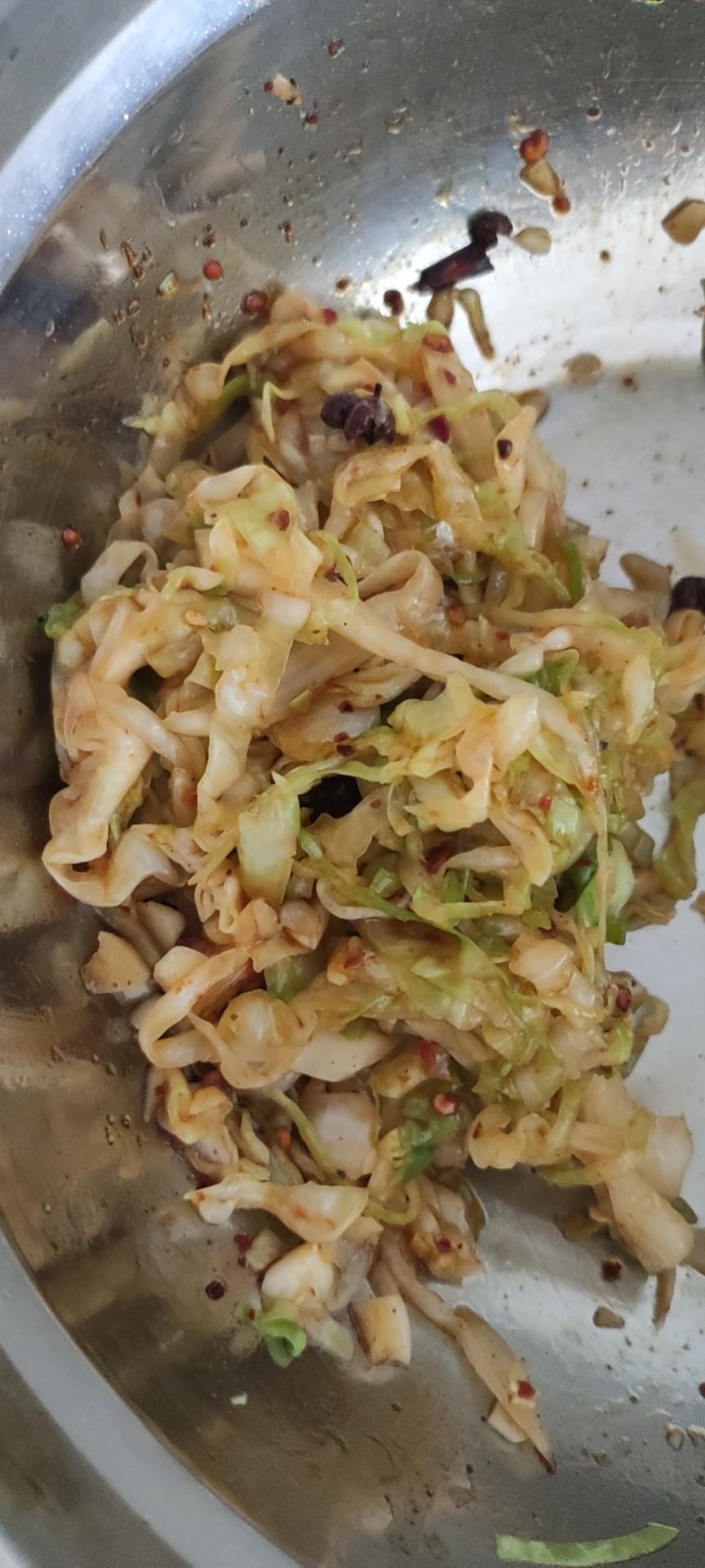 凉拌包菜丝(酸辣包菜丝)